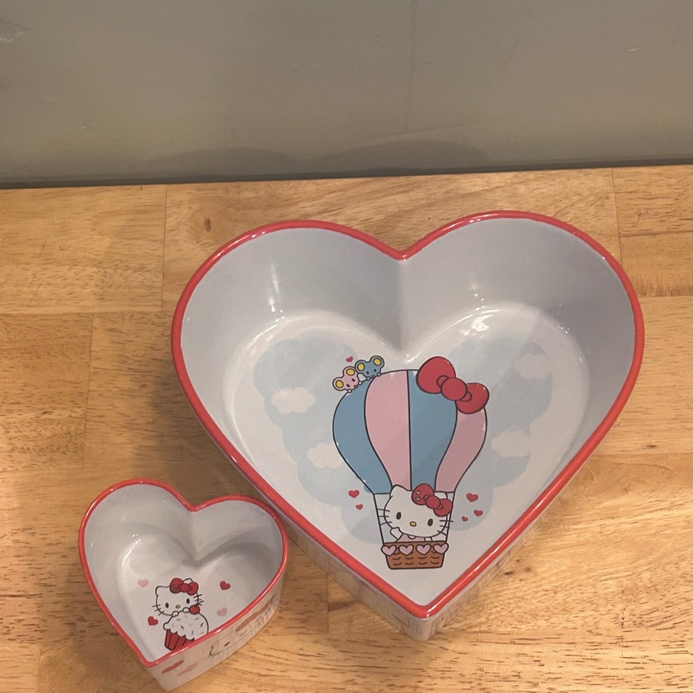 HELLO KITTY Ceramic Heart Baking Dish & Ceramic Heart Ramekin Set Made By Sanrio - Picture 11 of 11